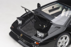 Ön Sipariş - 1/18 AUTOart Lamborghini Diablo SE 30th Anniversary Edition (Deep Black Metallic)