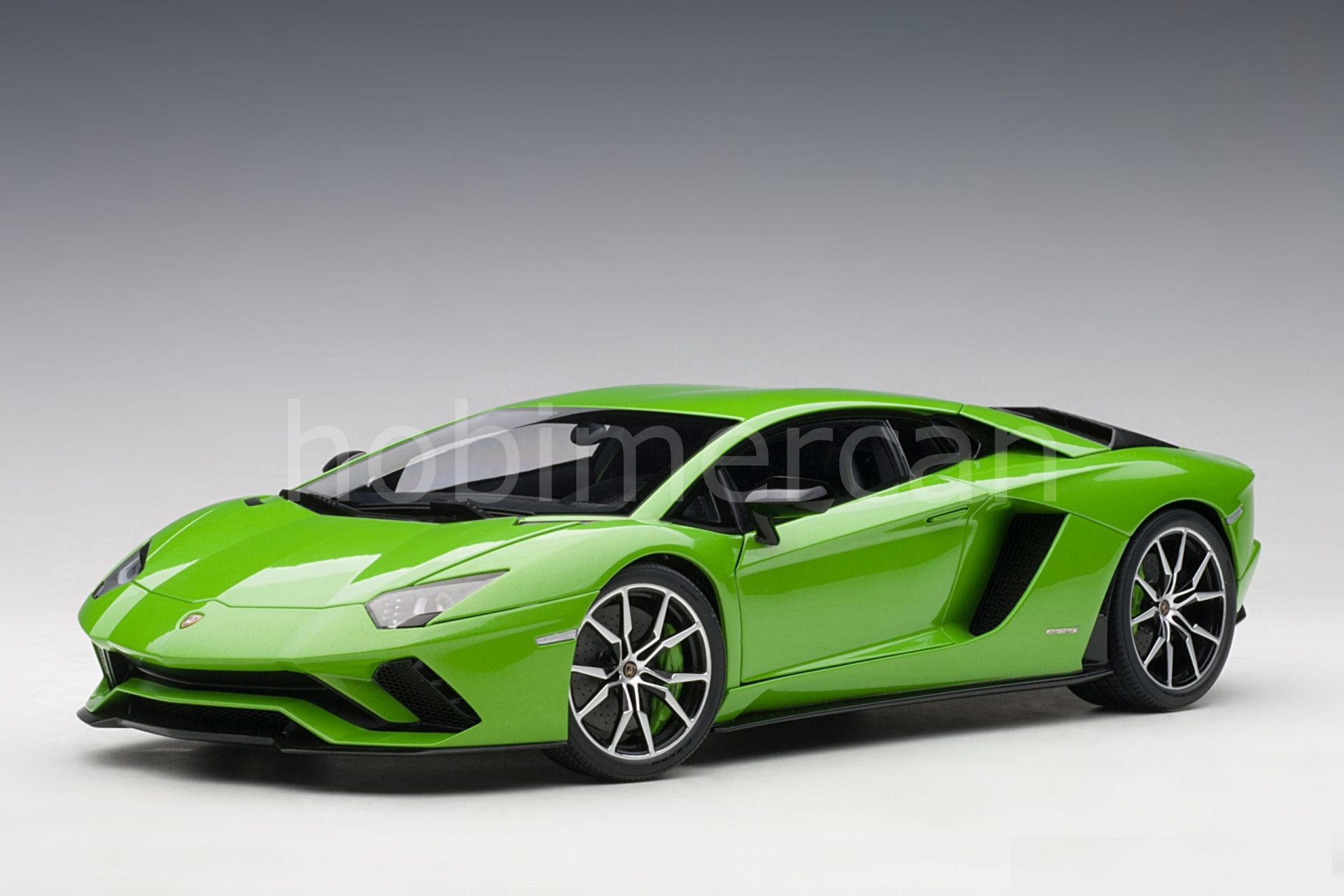 AUTOART LAMBORGHINI AVENTADOR S 2017