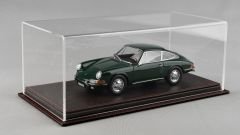 LYRD BOX 1:18 ÖLÇEK  ACI KAHVE DERİ SERGİLEME STANDI - (KIRMIZI DİKİŞ) LY122