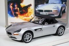 1/12 KYOSHO - BMW - Z8 SPIDER 1999 - 007 JAMES BOND - WITH ACCESSORIES - THE WORLD IS NOT ENOUGH - IL MONDO NON BASTA