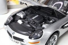 1/12 KYOSHO - BMW - Z8 SPIDER 1999 - 007 JAMES BOND - WITH ACCESSORIES - THE WORLD IS NOT ENOUGH - IL MONDO NON BASTA