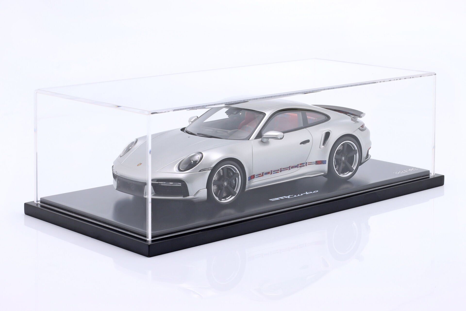 SPARK-MODEL - PORSCHE - 911 992 TURBO COUPE 2023 - FIRST TURBO REMASTERED - CON VETRINA - WITH SHOWCASE