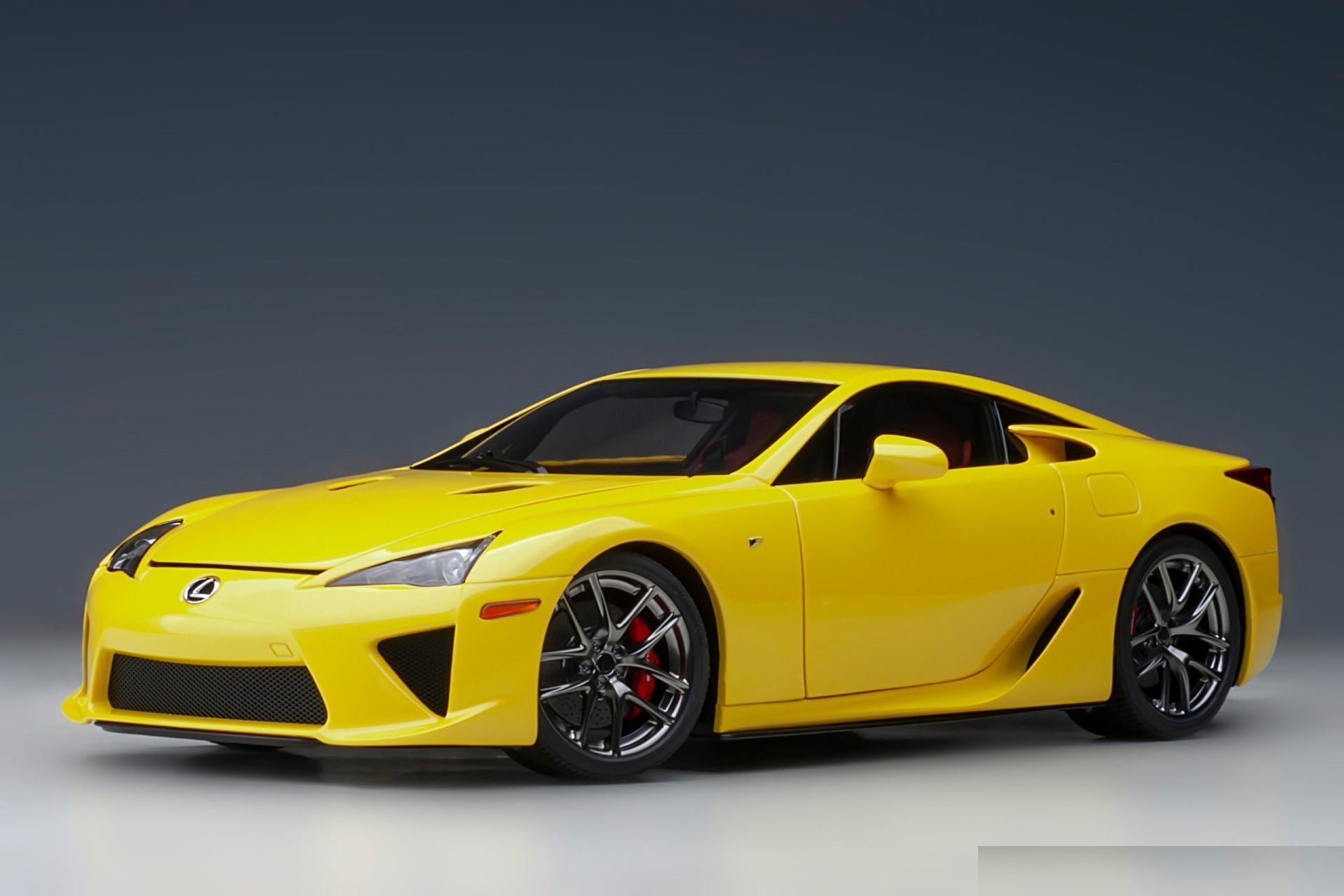 AUTOART - LEXUS - LFA COUPE 2012