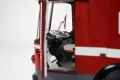 1/18 SCHUCO - MERCEDES BENZ - O317 TRUCK CAR TRANSPORTER PORSCHE MOTORSPORT RENNTRANSPORTER 1968