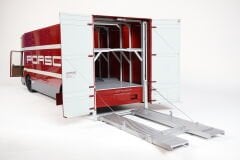 1/18 SCHUCO - MERCEDES BENZ - O317 TRUCK CAR TRANSPORTER PORSCHE MOTORSPORT RENNTRANSPORTER 1968