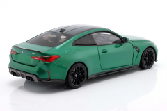 Ön Sipariş - 1/18 MINICHAMPS BMW M4 2024 Green Metallic - 110020142