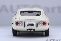 Ön Sipariş - 1/18 AUTOart Toyota 2000GT 1967 (White) - 79546