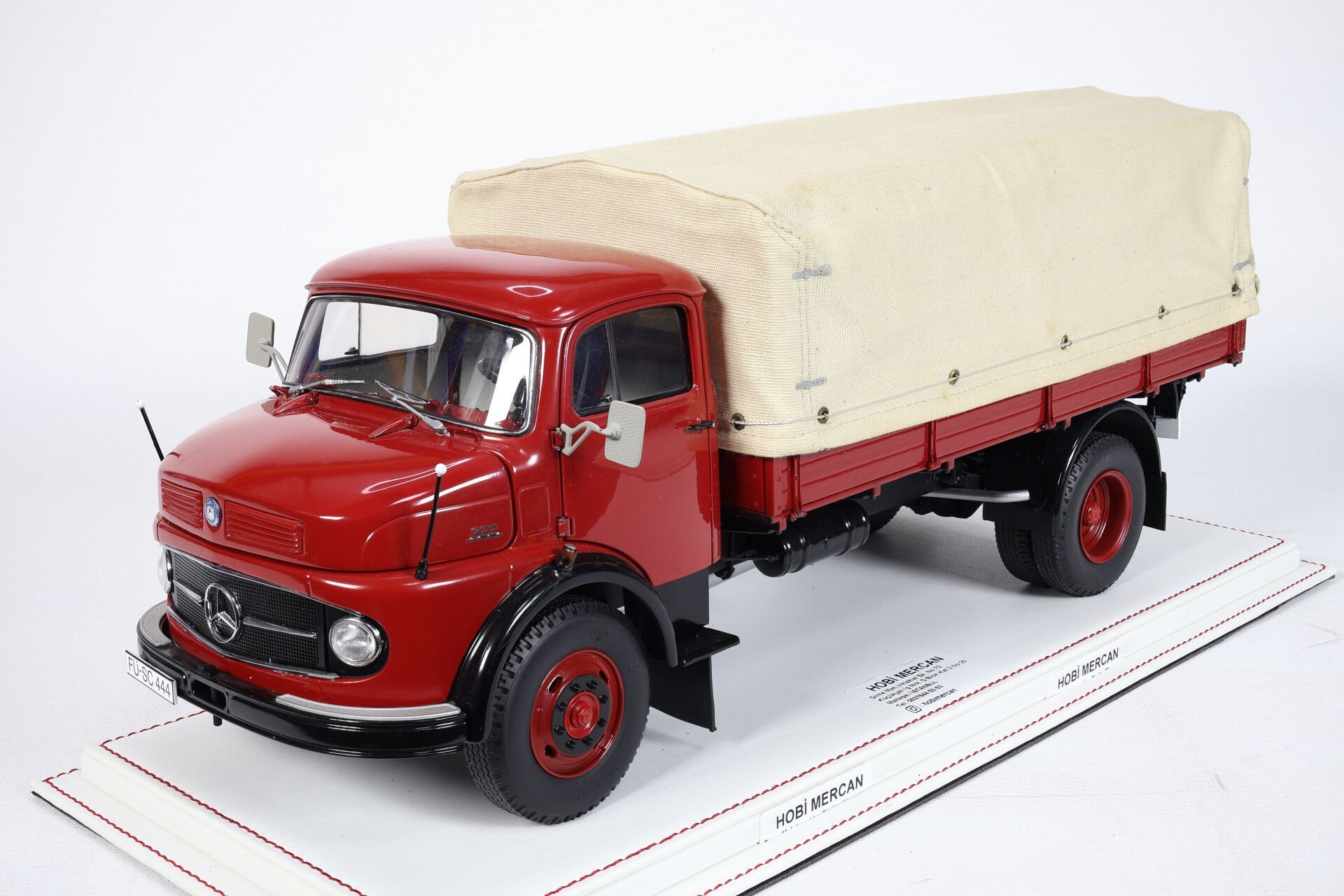 1/18 SCHUCO - MERCEDES BENZ - BENZ L322 TRUCK TELONATO 1966