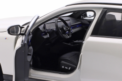 Ön Sipariş - 1/18 MINICHAMPS BMW i5 M60 Touring Year 2024 white metallic - 110023601