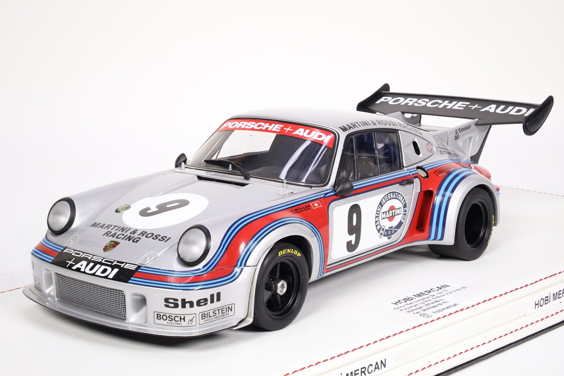 1/18 AUTOART - PORSCHE - 911 930 CARRERA RSR TURBO 2.1 TEAM MARTINI & ROSSI RACING N 9 2nd 6h WATKINS GLEN 1974 G.V.LENNEP - H.MULLER