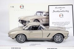1/18 AUTOART - CHEVROLET - CORVETTE SPIDER HARD-TOP 1962