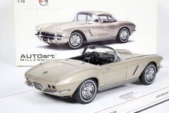 1/18 AUTOART - CHEVROLET - CORVETTE SPIDER HARD-TOP 1962