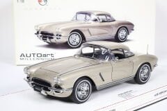 1/18 AUTOART - CHEVROLET - CORVETTE SPIDER HARD-TOP 1962
