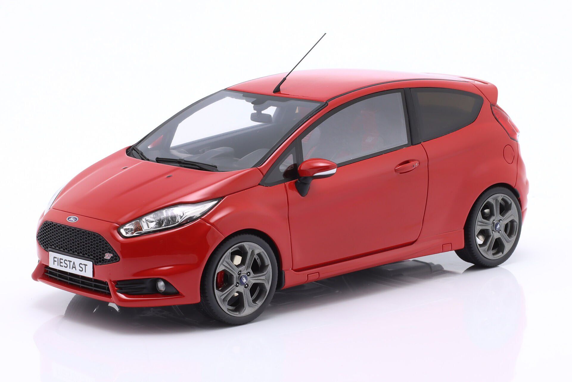 OTTO-MOBILE - FORD ENGLAND - FIESTA MKVII ST 2016