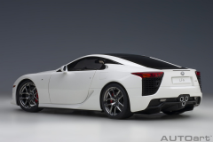 Ön Sipariş - 1/18 AUTOart Lexus LFA (Whitest White/Carbon) - 78851