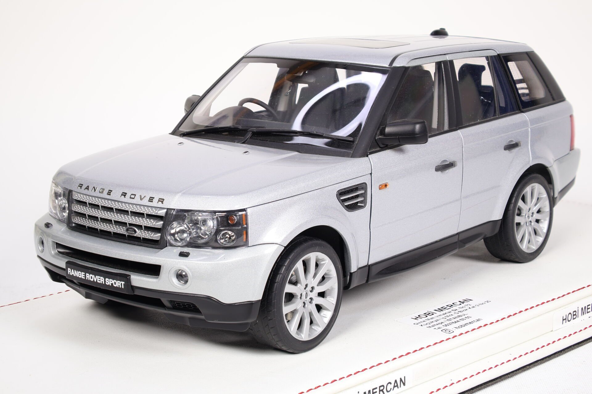 1/18 AUTOART - LAND ROVER - RANGE ROVER SPORT 2006