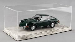 LYRD BOX 1:18 ÖLÇEK MERMER CLOUD DERİ SERGİLEME STANDI - (GRAY DİKİŞ) LY133