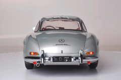 Ön Sipariş - 1/8 IXO Mercedes Benz 300 SL Gullwing W198 1955 Kit silver - 20010112