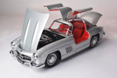 Ön Sipariş - 1/8 IXO Mercedes Benz 300 SL Gullwing W198 1955 Kit silver - 20010112
