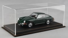 LYRD BOX 1:18 ÖLÇEK MATT BLACK DERİ SERGİLEME STANDI - (TURUNCU DİKİŞ) LY137