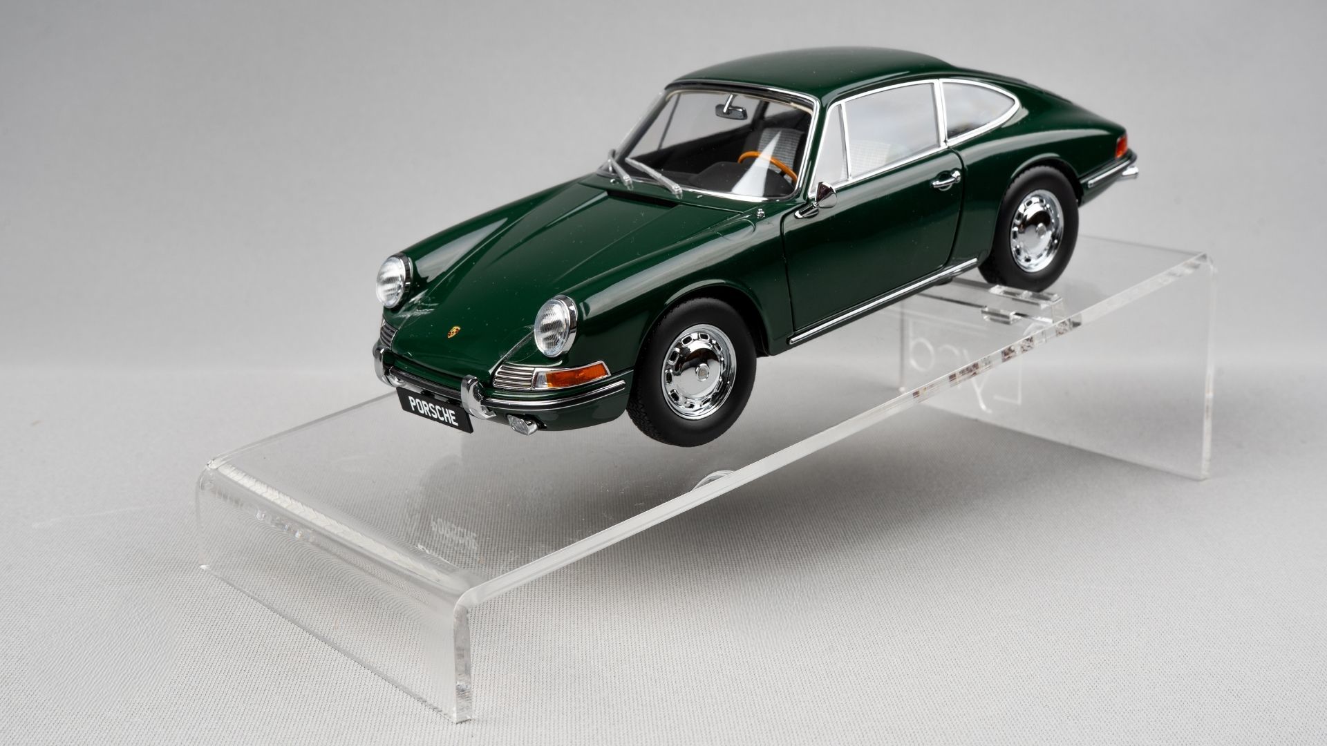 LYRD BOX 1:18 ÖLÇEK 5'Lİ SERGİLEME RAMPASI  LY251