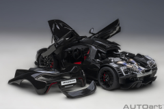 Ön Sipariş - 1/18 AUTOart McLaren P1 (Fire Black)