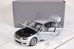 KYOSHO - BMW - 5-SERIES M5 (E60)