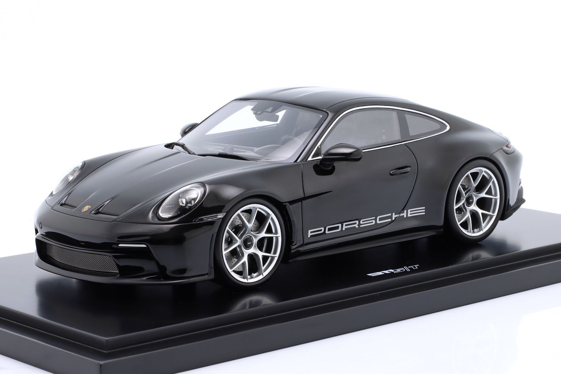 SPARK-MODEL - PORSCHE - 911 992 S/T COUPE 2023 - CON VETRINA - WITH SHOWCASE
