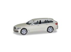 1/87 BMW 5 Touring (G31), white