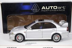 1/18 AUTOart Mitsubishi Lancer Evo VI Evo 6 Street Car RHD (Silver)