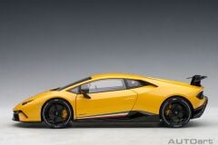 AUTOART - LAMBORGHINI - HURACAN LP640-4 PERFORMANTE 2017