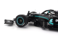 MINICHAMPS - MERCEDES GP - F1 W11 EQ PERFORMANCE TEAM AMG PETRONAS MOTORSPORT N 44 WORLD CHAMPION WINNER SILVERSTONE BRITISH GP (with flat tire) 2020 LEWIS HAMILTON