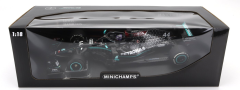 MINICHAMPS - MERCEDES GP - F1 W11 EQ PERFORMANCE TEAM AMG PETRONAS MOTORSPORT N 44 WORLD CHAMPION WINNER SILVERSTONE BRITISH GP (with flat tire) 2020 LEWIS HAMILTON