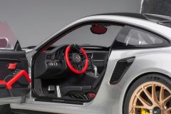 AUTOART - PORSCHE - 911 991-2 GT2 RS WEISSACH PACKAGE 2019