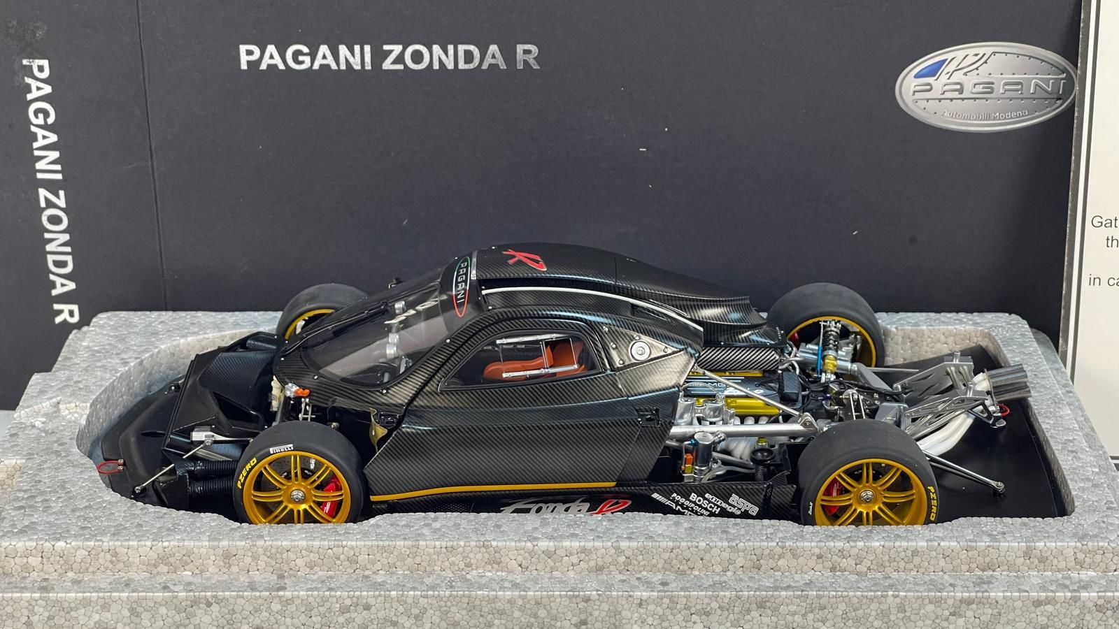 AUTOART - PAGANI - ZONDA R 2009