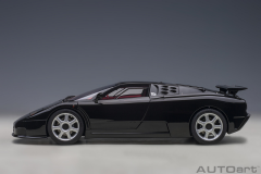 Ön Sipariş - 1/18 AUTOart Bugatti EB110 SS (Nero Vernice) - 70919