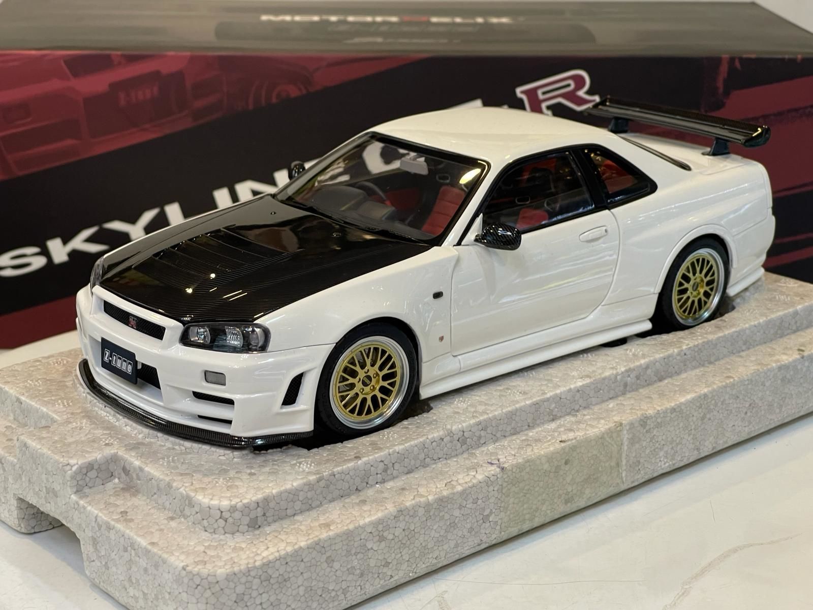 MOTORHELIX - NISSAN - SKYLINE GT-R (R34) NISMO Z-TUNE COUPE 1999
