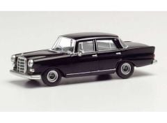 1/87 Mercedes Benz 200 Heckflosse, black