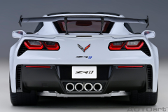 Ön Sipariş - 1/18 AUTOart Chevrolet Corvette C7 ZR1 (Ceramic Matrix Grey Metallic) - 71277