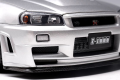 1/18 MOTORHELIX - NISSAN - SKYLINE GT-R NISMO Z-TUNE (BNR34) COUPE 1999 WITH ENGINE