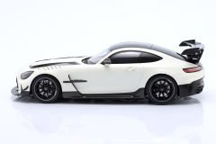 MINICHAMPS - MERCEDES BENZ - AMG GT V8 BLACK SERIES 2020