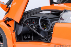 Ön Sipariş - 1/18 AUTOart Lamborghini Diablo GTR (Arancio Ishtar) - 79139