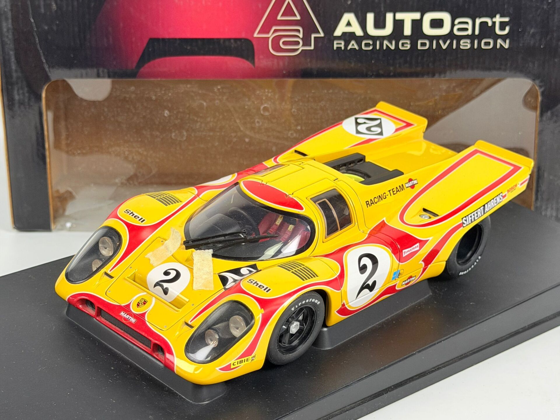 HATALI - 1/18 AUTOART PORSCHE 917K #2 1970 MARTINI KYAIAMI - 80035