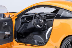 Ön Sipariş - 1/18 AUTOart Ford Mustang Shelby GT500 (Cyber Orange) - 73099