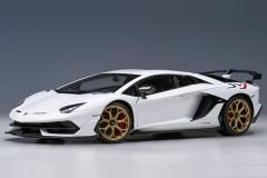 AUTOART - LAMBORGHINI - AVENTADOR SVJ 2018