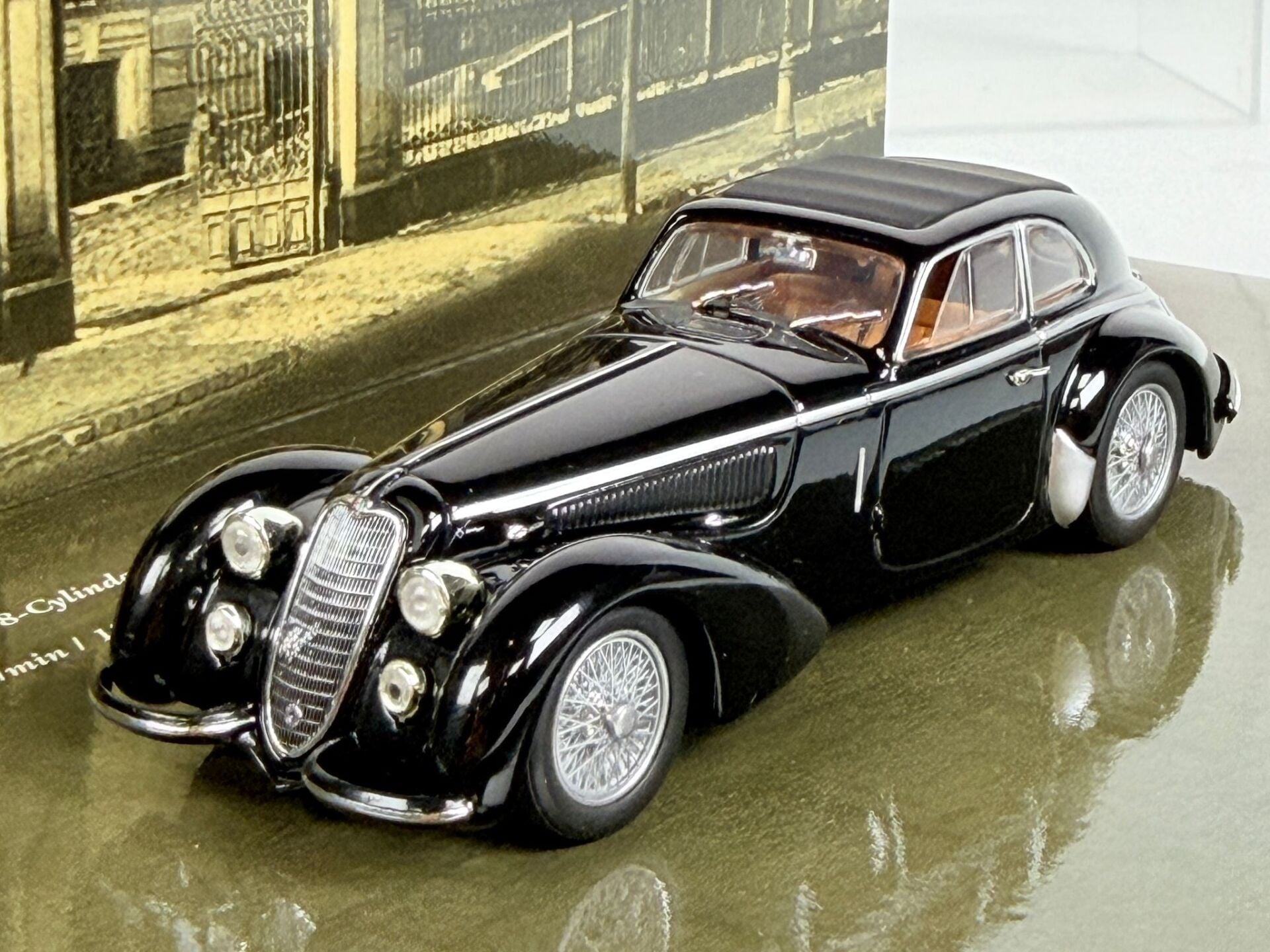 1/43 MINICHAMPS Alfa Romeo 8c 2900 B Lungo Black - 436120421