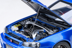 Ön Sipariş - 1/18 AUTOart Nissan Skyline GT-R (R34) Z-tune (Bayside Blue) - 77462