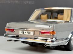 HATALI - 1/18 AUTOart Mercedes- Benz 600 SWB - Silver - 76191