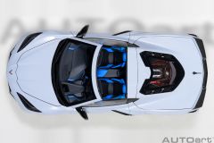 AUTOART - CHEVROLET - CORVETTE C8 Z51 STINGRAY SPIDER 2020