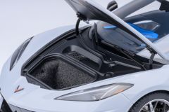 AUTOART - CHEVROLET - CORVETTE C8 Z51 STINGRAY SPIDER 2020